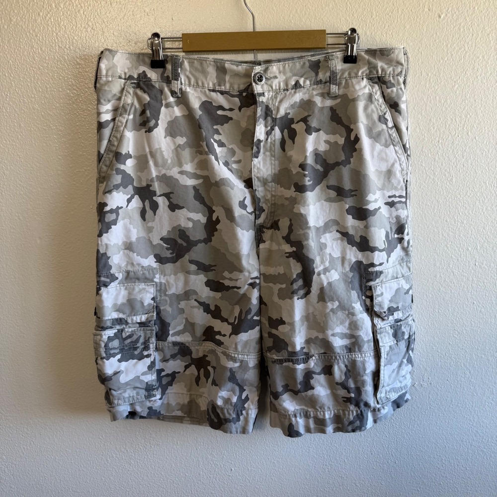 Levi's Size 40 Gray White Camo Baggy Cargo Shorts Retro Grunge Punk Streetwear